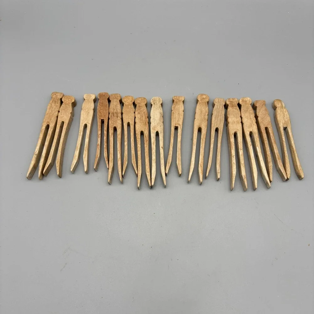 lot of 15 ClothesPins Wooden Laundry Crafts Hobby Outdoor USA‎ Vintage Rustic